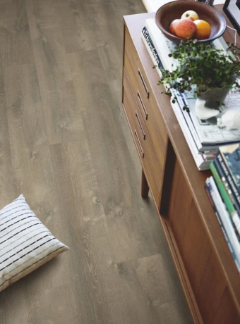 Кварц-винил (LVT) Pergo OPTIMUM CLICK  Дуб Речной Серый Тёмный