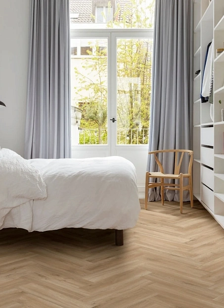 Кварц-винил (LVT) Moduleo LAYRED HERRINGBONE Sierra Oak 58847