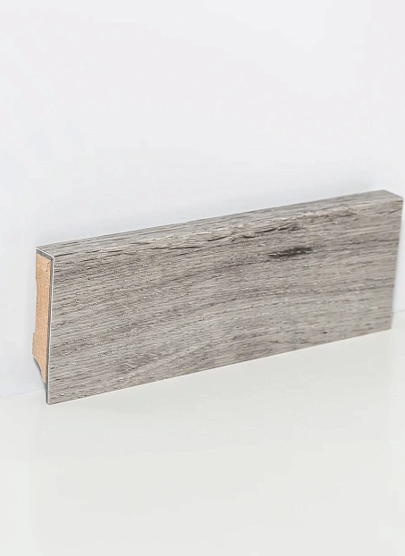 Плинтус МДФ Xtrafloor Дуб Брио (Brio Oak 22927)>