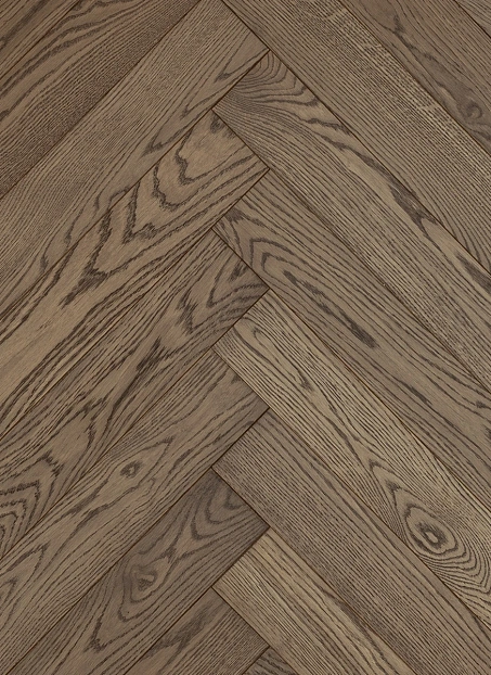 Инженерная доска Karelia ЁЛОЧКА (HERRINGBONE) Дуб Бискотти (Oak Biscotti) NATUR 1П Масло МАТ>