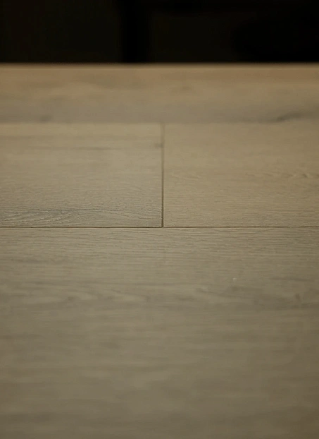 Виниловый ламинат (SPC) Куберпол РЕЗОНАНС KUBERWOOD Эстет