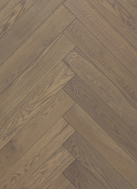 Инженерная доска Karelia ЁЛОЧКА (HERRINGBONE) Дуб Шёпот (Oak Whisper) NATUR 1П Масло МАТ>