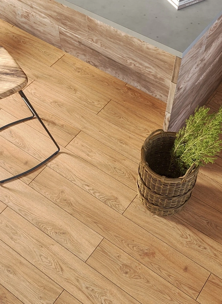 Ламинат Egger PRO Classic 12-33 Дуб Азгил Медовый