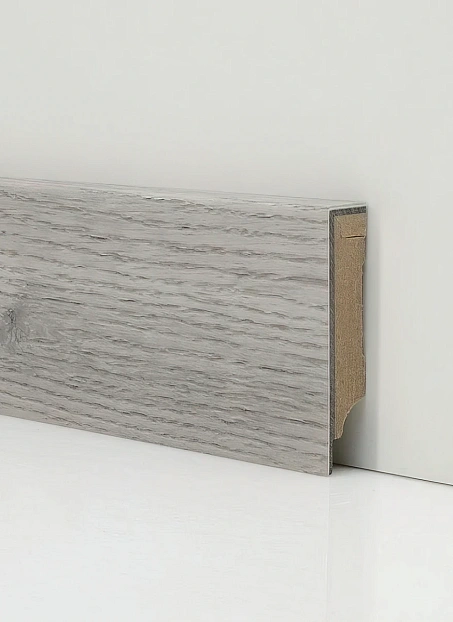 Плинтус МДФ Xtrafloor Дуб Сьерра (Sierra Oak 58936)>