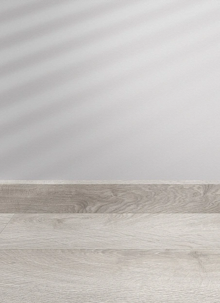 Плинтус МДФ Xtrafloor Дуб Серебряный Лист (Silverleaf Oak 22292)>