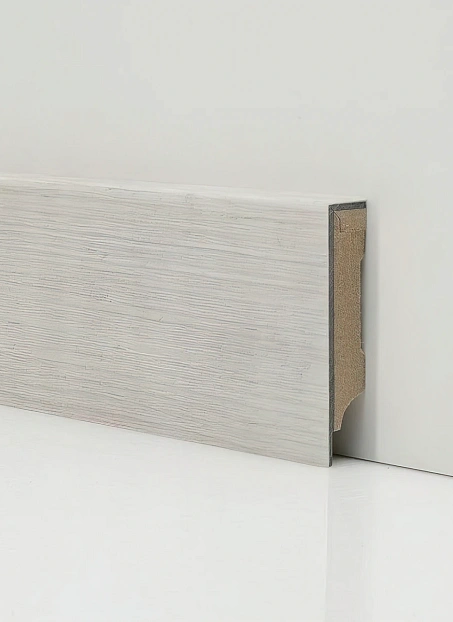 Плинтус МДФ Xtrafloor Сосна Латин (Latin Pine 24142)>