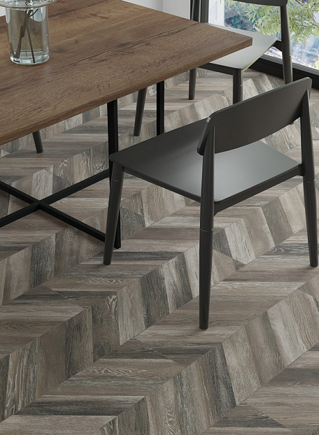 Ламинат Egger PRO Large 8-33 Елка Дуб Кестинкорт Шоколад левая