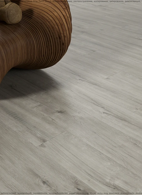 Виниловый ламинат (SPC) Royce SENSE Дуб Паро