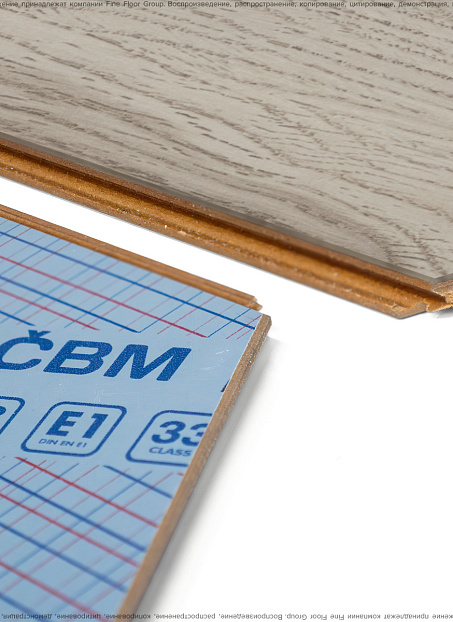 Ламинат CBM OSTROST  Ясень Сазава сторона С