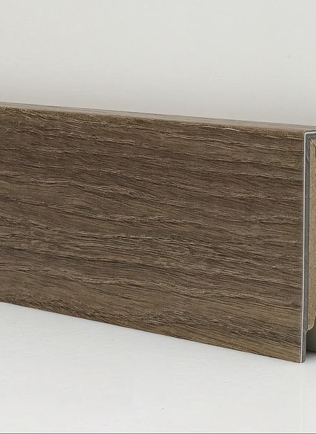 Плинтус МДФ Xtrafloor Дуб Сьерра (Sierra Oak 58876)>