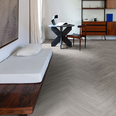 Кварцвиниловая плитка (LVT) Moduleo LAYRED HERRINGBONE Laurel Oak