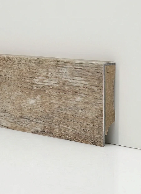 Плинтус МДФ Xtrafloor Дуб Кантри (Country Oak 24277)>