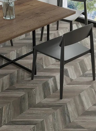 Ламинат Egger PRO Large 8-33 Елка Дуб Кестинкорт Шоколад левая