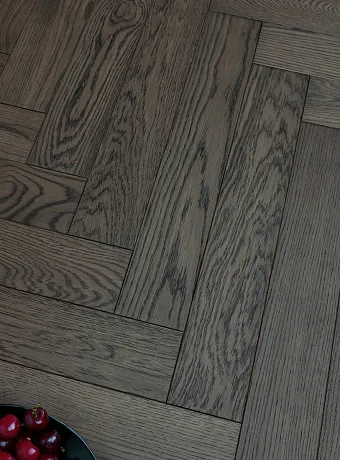 Инженерная доска Karelia HERRINGBONE  Oak Brandy NATUR 1S OIL MAT