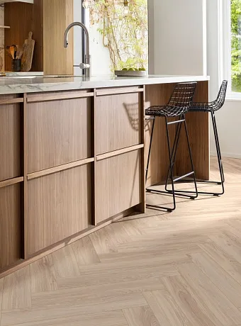 Кварц-винил (LVT) Moduleo LAYRED HERRINGBONE  Blackjack Oak 22210